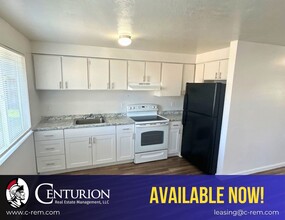 Building Photo - 576 Hill St SE