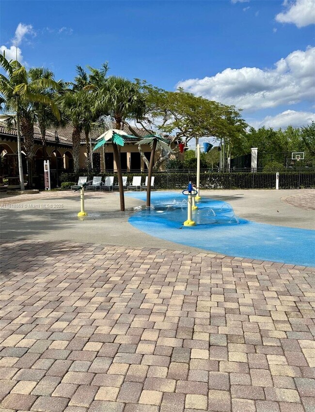 Building Photo - 8231 NW 127th Ln