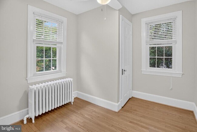 Building Photo - 4705 Hunt Ave