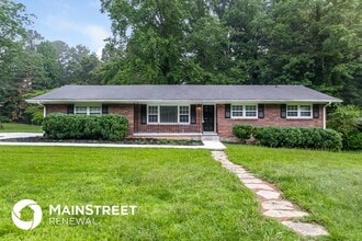 Building Photo - 3545 Ingledale Dr SW