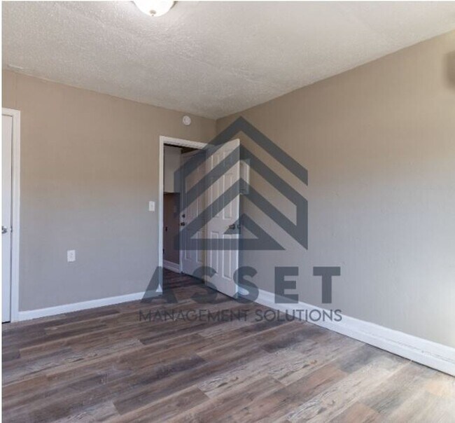Building Photo - 4613 Cinderella Dr