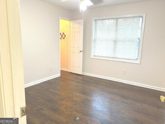 Building Photo - 305 Carriage Chase