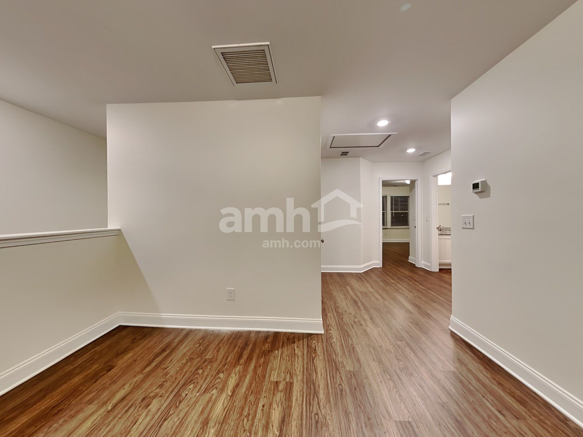 Building Photo - 106 Doral Blue Dr