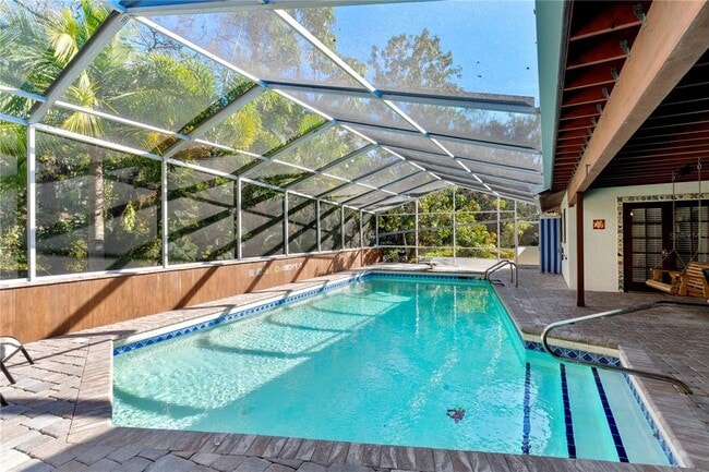 Building Photo - 804 Pennsylvania Way