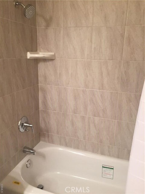 Building Photo - 428 Golden Springs Dr