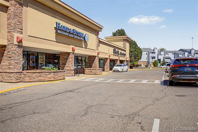 Building Photo - 7665 E Eastman Ave