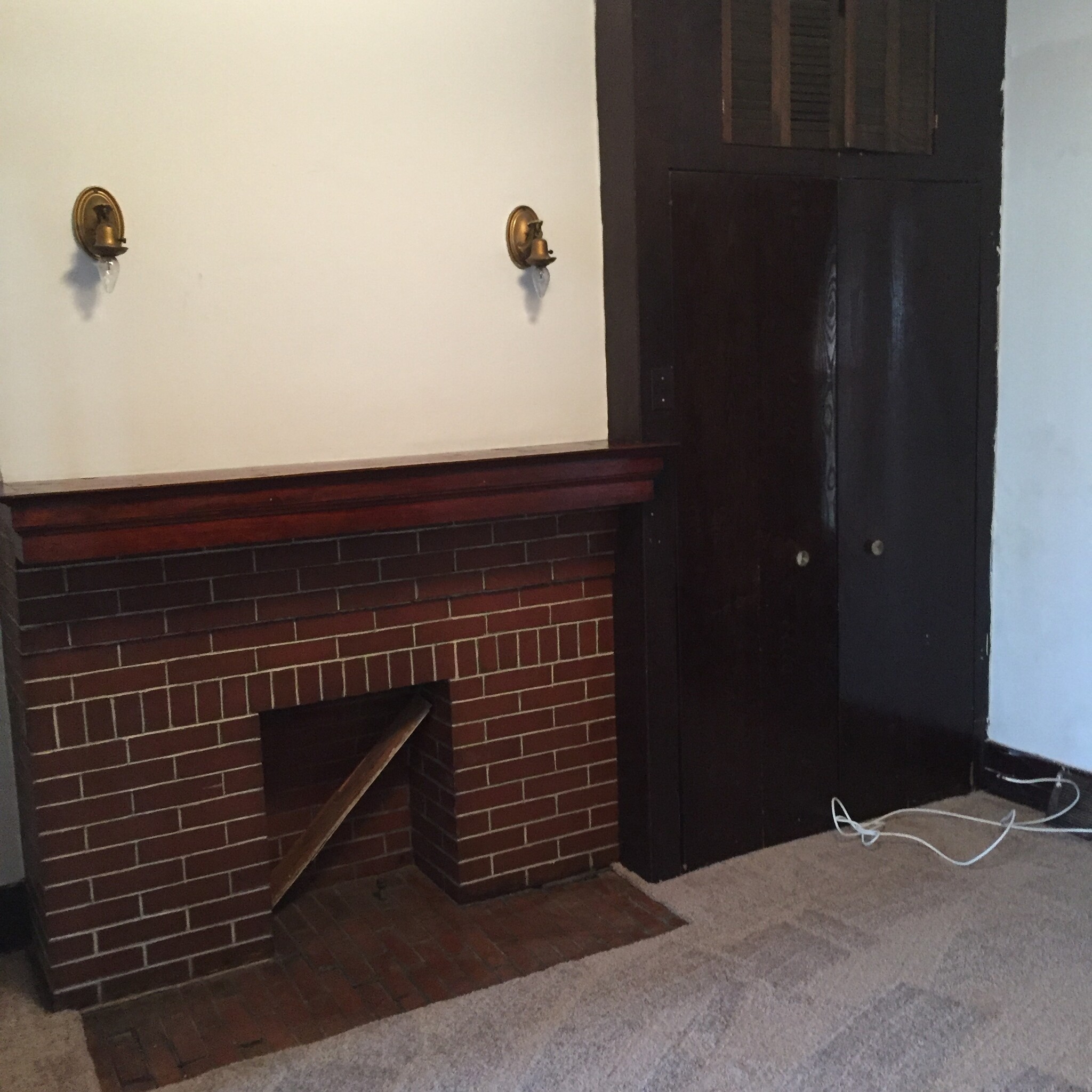 Building Photo - 124 Koehler St
