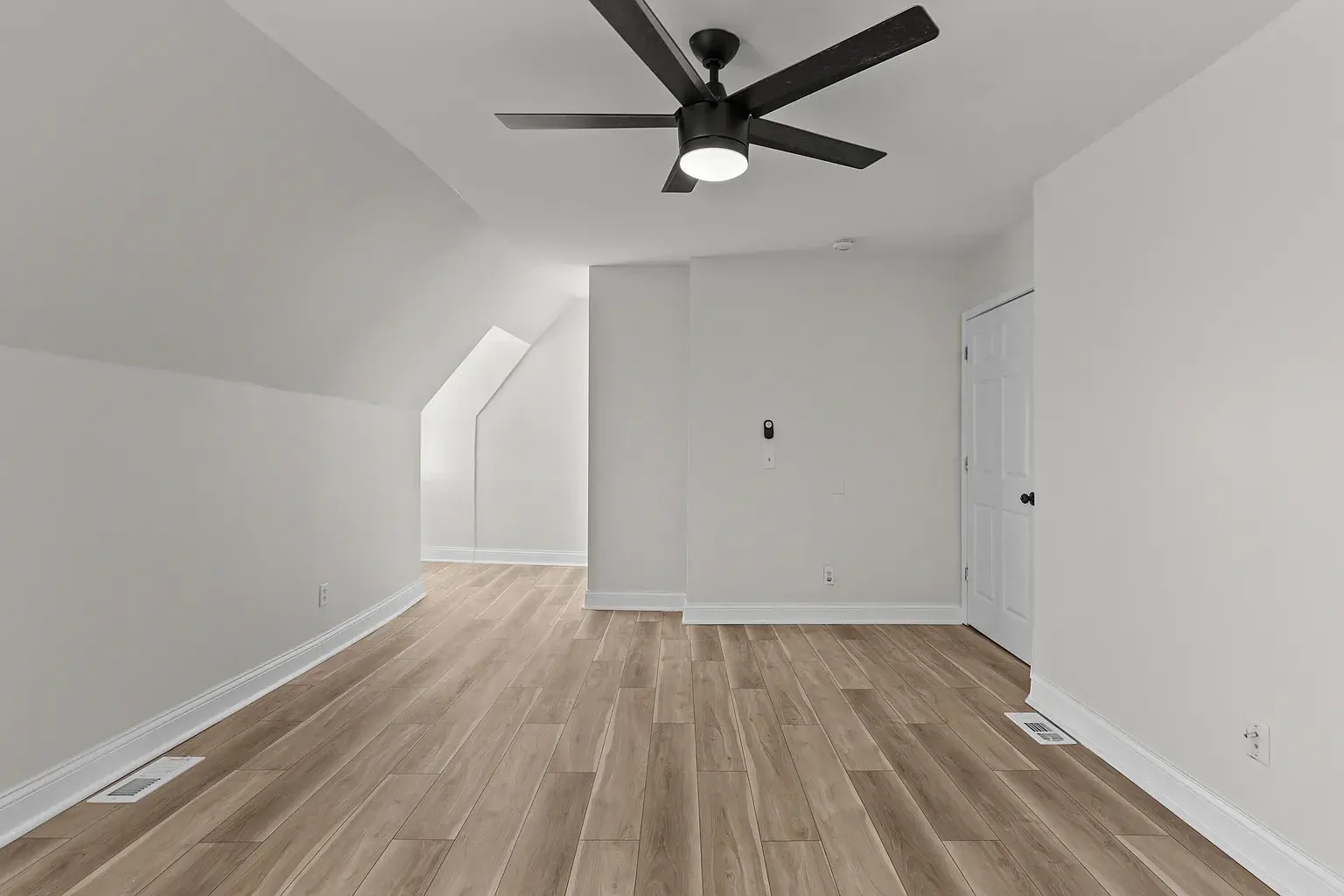 Building Photo - 3258 Ohio Ave