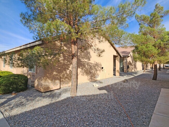 Building Photo - 1340 Pocahontas Ave