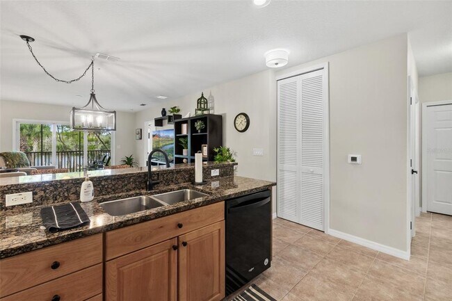 Building Photo - 100 Canopy Walk Ln