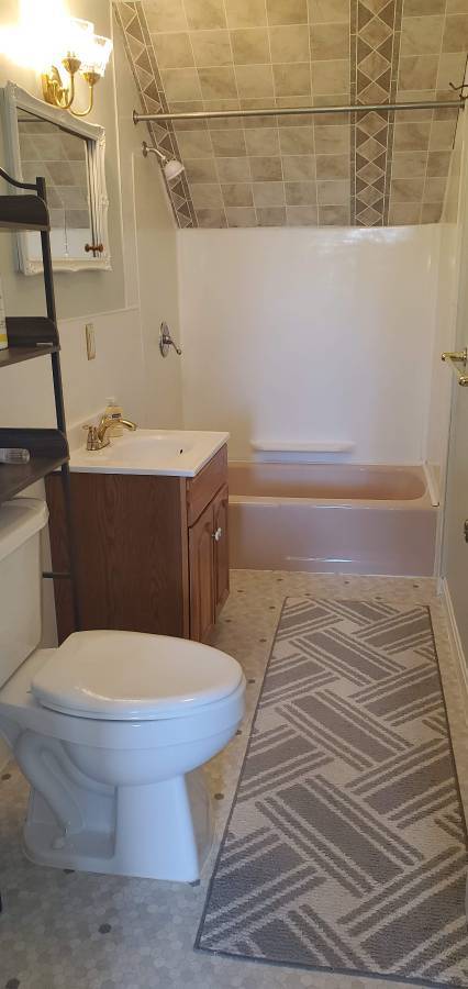 Building Photo - 40 Fairmount St