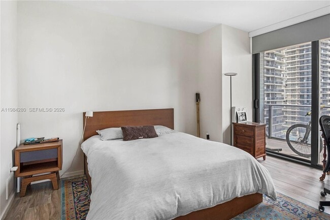 Building Photo - 801 S Miami Ave