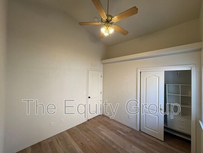 Building Photo - 3524 S Lincoln Ct