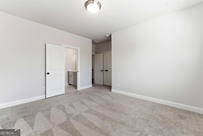 Building Photo - 5004 Bellmoore Park Ln