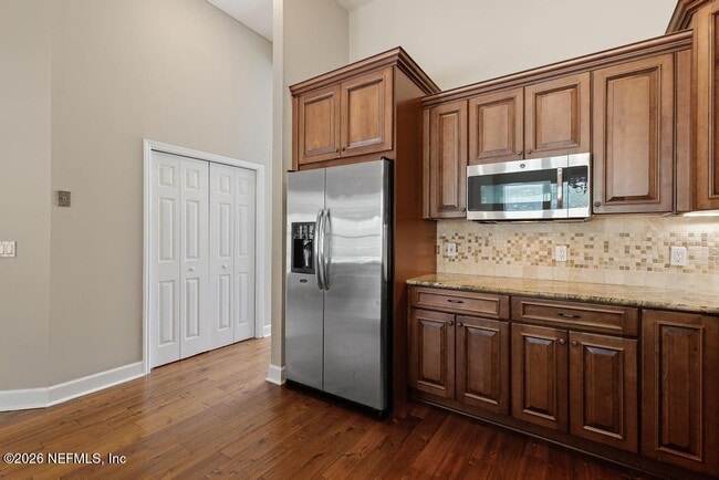 Building Photo - 337 S Mill View Way