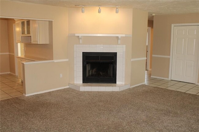 Building Photo - 4215 18th Ave Dr W