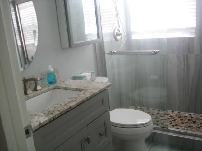 Building Photo - 340 Mansfield Dr