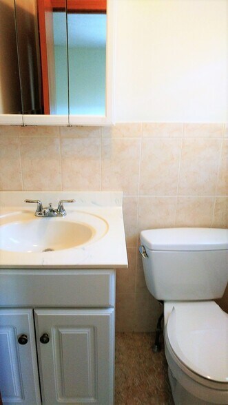 Building Photo - 128 Fayette St