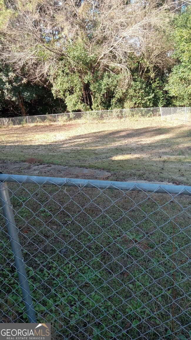 Building Photo - 81 Woodruff St