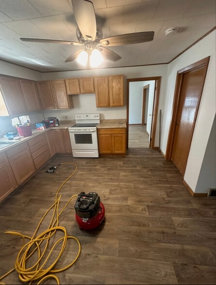 Building Photo - 1022 Wilson Ave