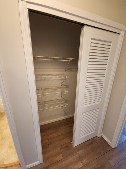 Spacious closets - 24 West Rd