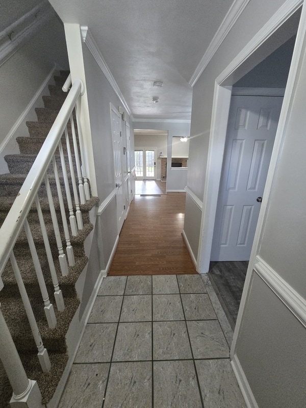 Building Photo - 166 Majestic Cir