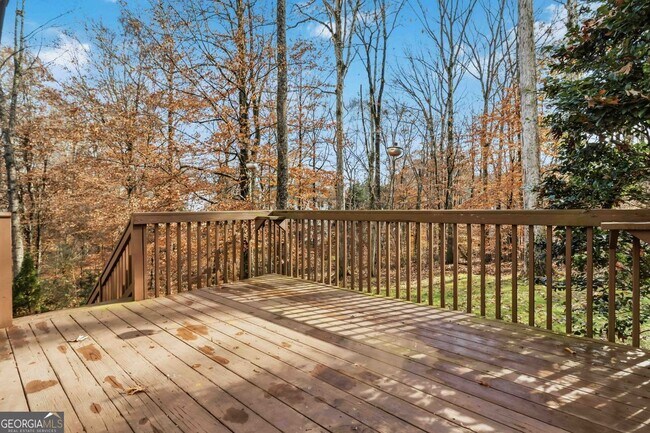 Building Photo - 825 Somerset Vale Dr