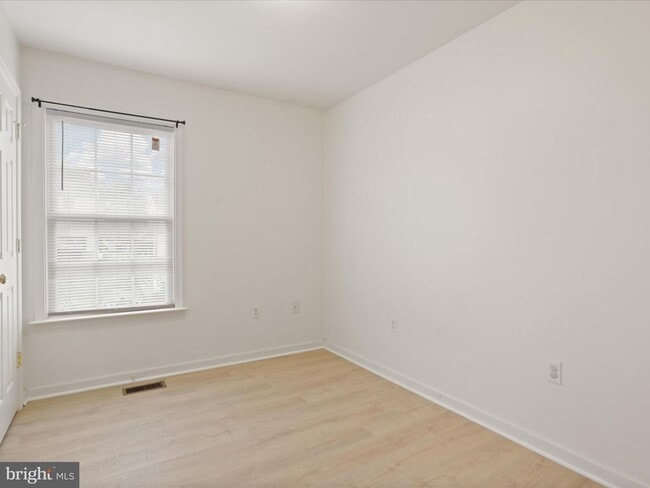 Building Photo - 1317 Monroe Ave