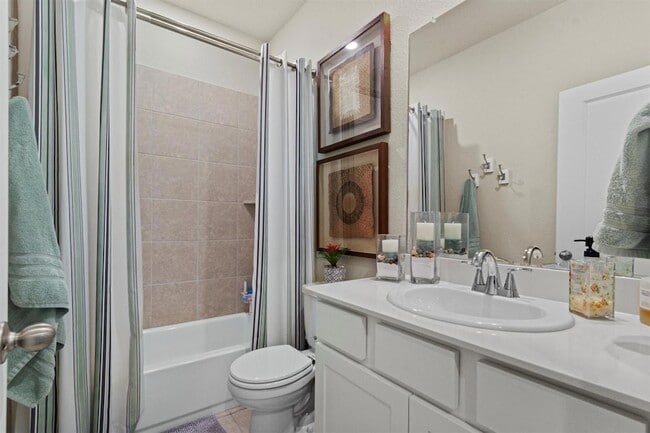 Building Photo - 109 Mountain Valley St