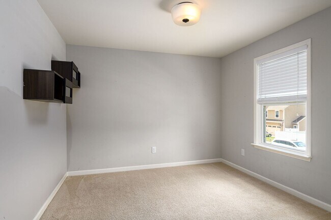 Building Photo - For Rent Winston Salem
