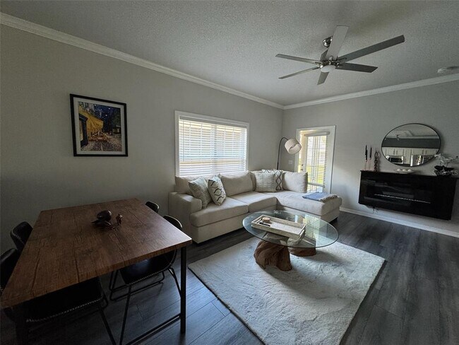 Building Photo - 1376 NW 120th Way