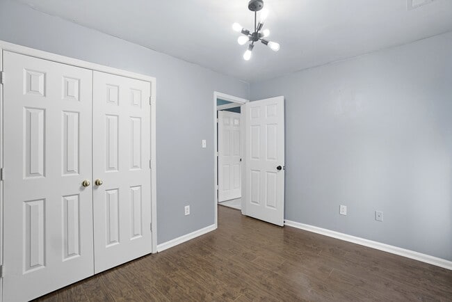 Building Photo - 5106 Radcliff Cir