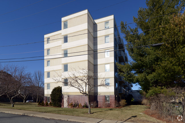 Building Photo - Kendrigan Place