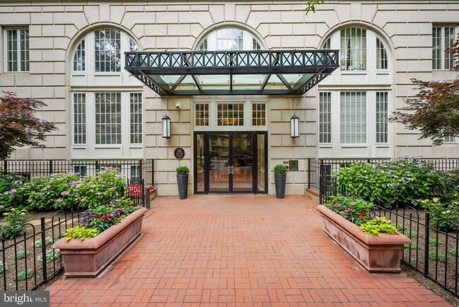 Building Photo - 1441 Rhode Island Ave NW