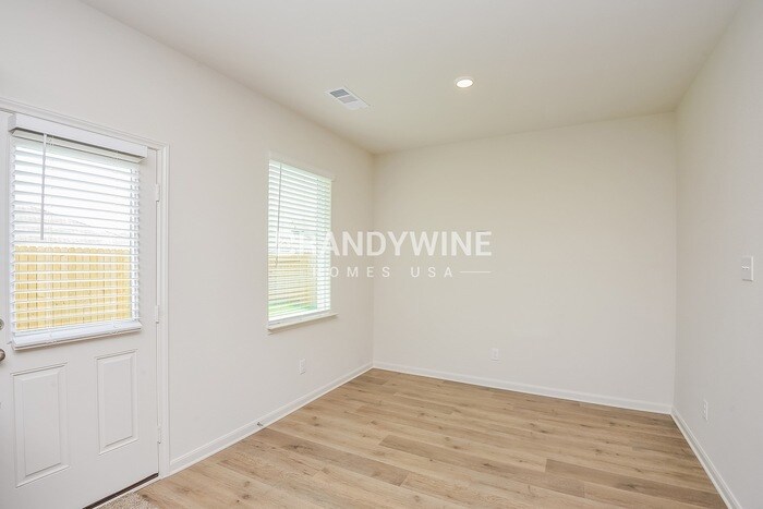 Building Photo - 9508 Teton Vis Dr