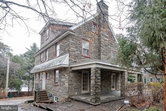 Building Photo - 625 Chelten Hills Dr