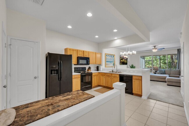 Building Photo - Townhome with Conservation View in The Bay at Cypress Creek!