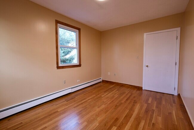 Building Photo - 26 Cleveland St