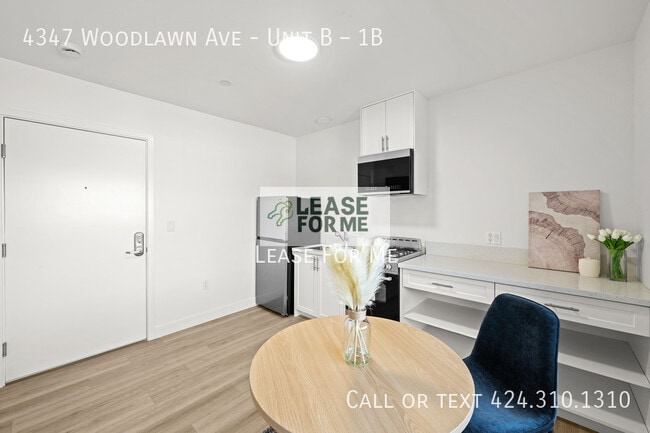 Building Photo - 4347 Woodlawn Ave