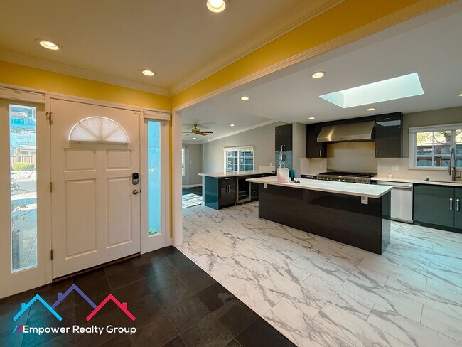 Building Photo - 3 bed 2 bath Single Family Home is Desired Millbrae Neighborhood