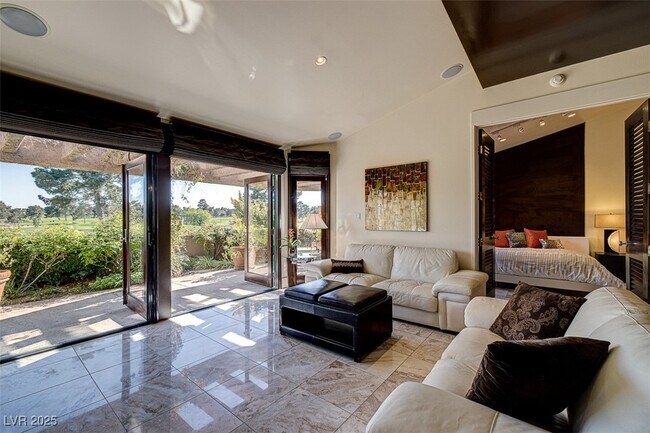 Building Photo - 7277 Mission Hills Dr