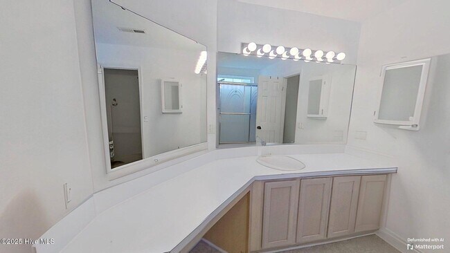 Building Photo - 7106 Haven Way