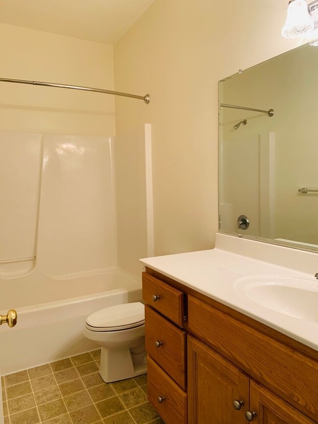 Building Photo - 145 Slate Creek Dr NW
