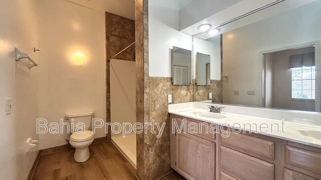 Building Photo - 7021 Della Dr