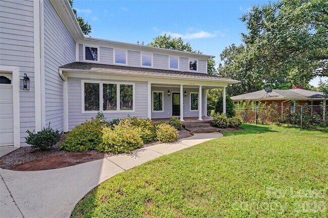 Building Photo - 2545 Rea Rd