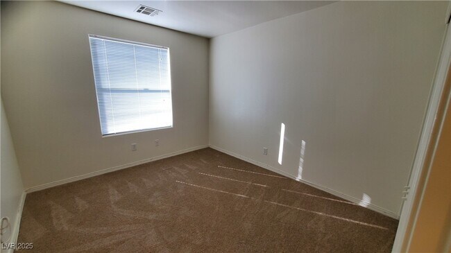 Building Photo - 962 Grand Cerritos Ave