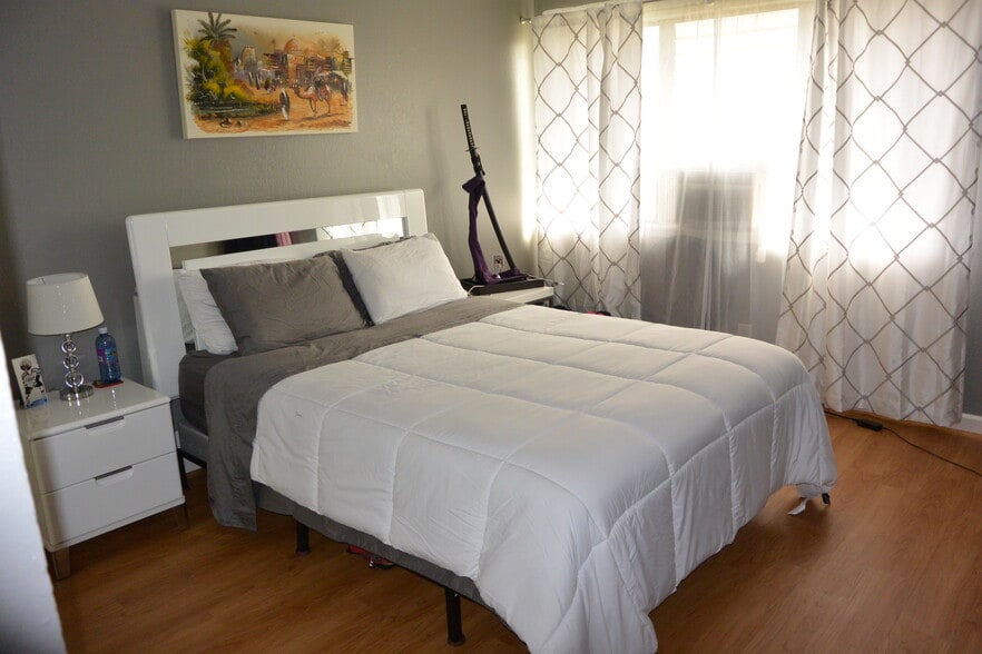 Building Photo - 98-640 Moanalua Loop