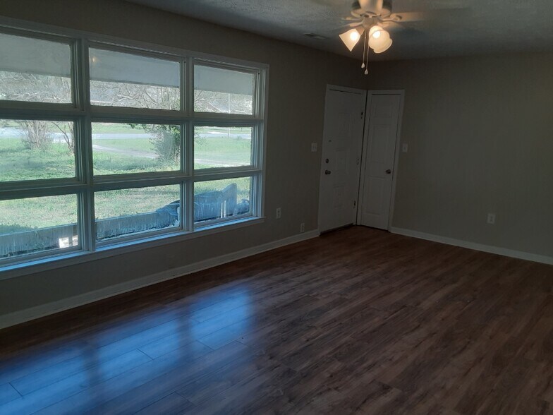 Front Room - 820 State Rd S-38-225