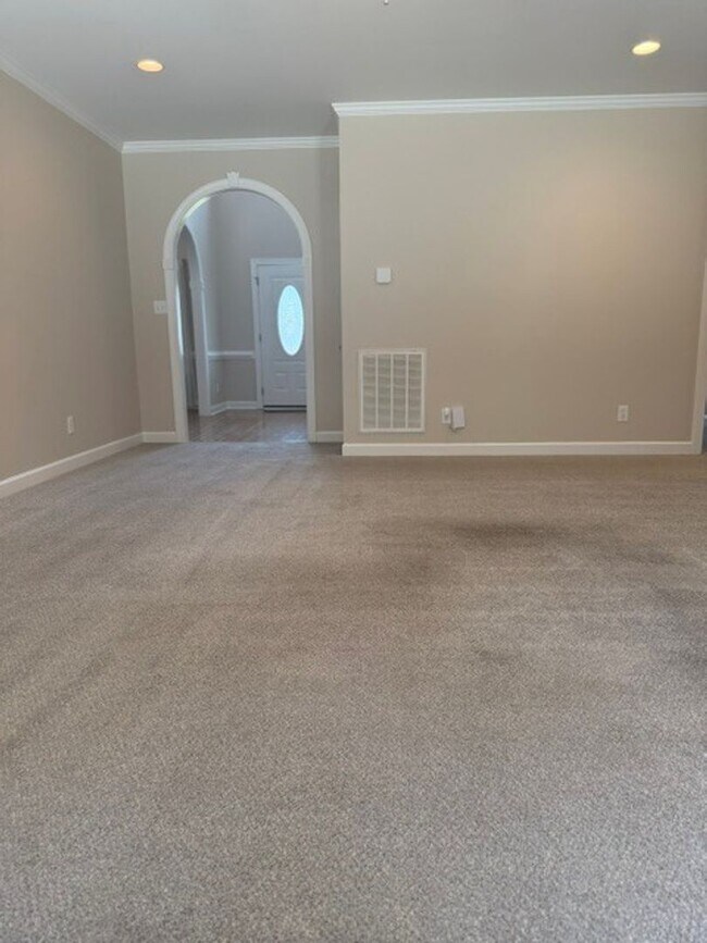 Building Photo - 3 Bed/2 Bath with Bonus Room in CBA Schools