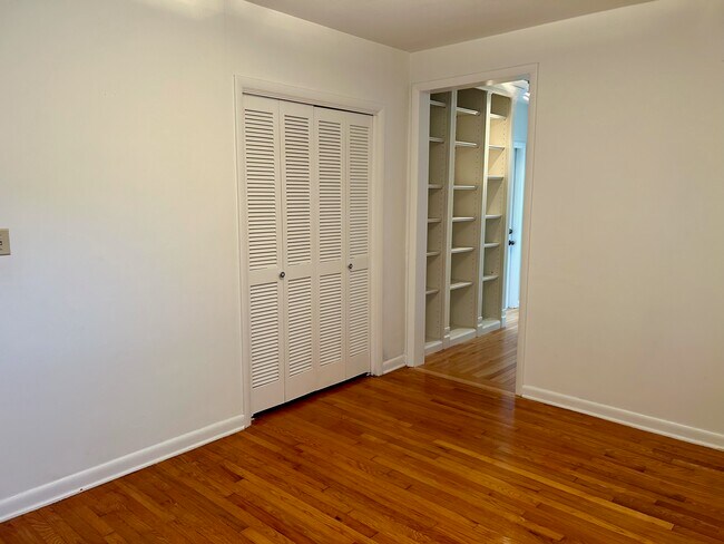 Building Photo - 1258 Monterey St